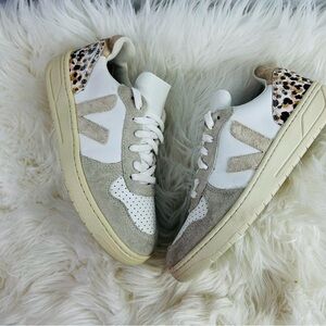 Veja x Madewell V-10 Leather Sneakers